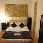 Apartamento Near Rynok Square Leópolis